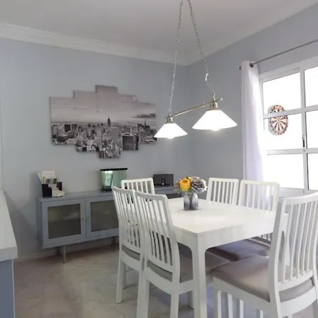 2 Bedroom Apt With Large Garden In Golf Del Sur