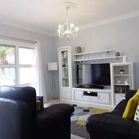 2 Bedroom Apt With Large Garden In Golf Del Sur *
