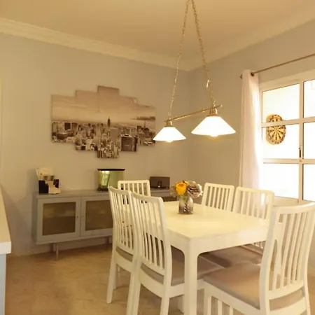 2 Bedroom Apt With Large Garden In Golf Del Sur Daire *