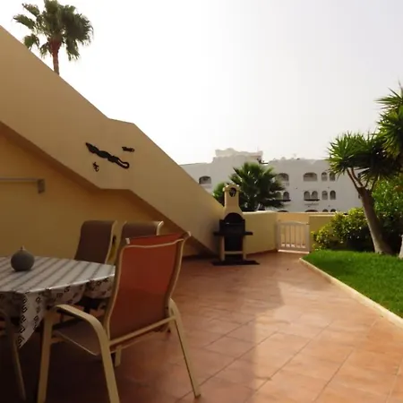Daire 2 Bedroom Apt With Large Garden In Golf Del Sur